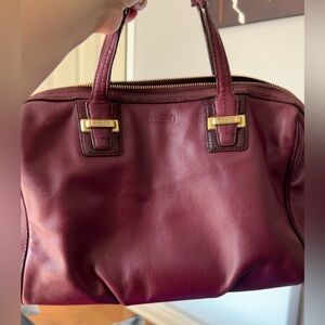 Vintage Coach Taylor satchel in wine red/burgundy.